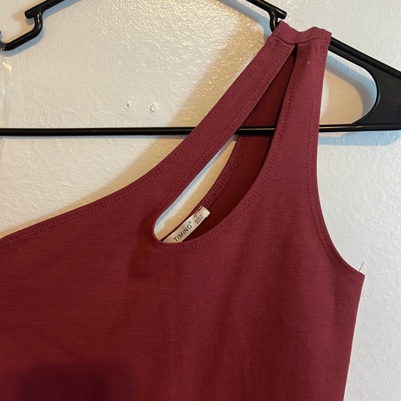 NWOT - one shoulder bodysuit - Picture 3 of 3